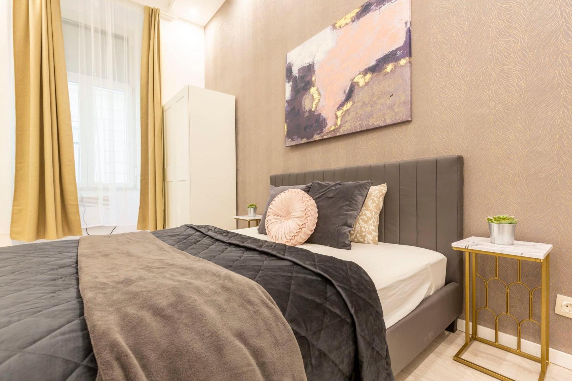 Deluxe Center Izabella By Cavaland Apartment Budapest